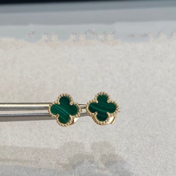 Authentic Van Cleef & Arpels Vintage Alhambra Earrings - Picture 4 of 10